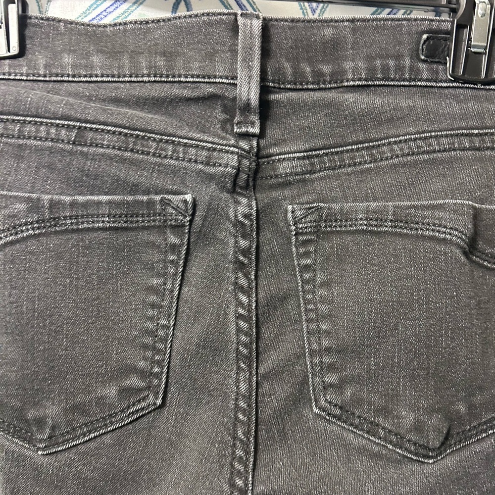 Women's Black Denim EXPRESS Jeans w/ Skinny Fit and 5 Pockets Great Condition - Picture 3 of 5